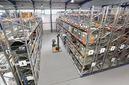 Meta Verschieberegal 4